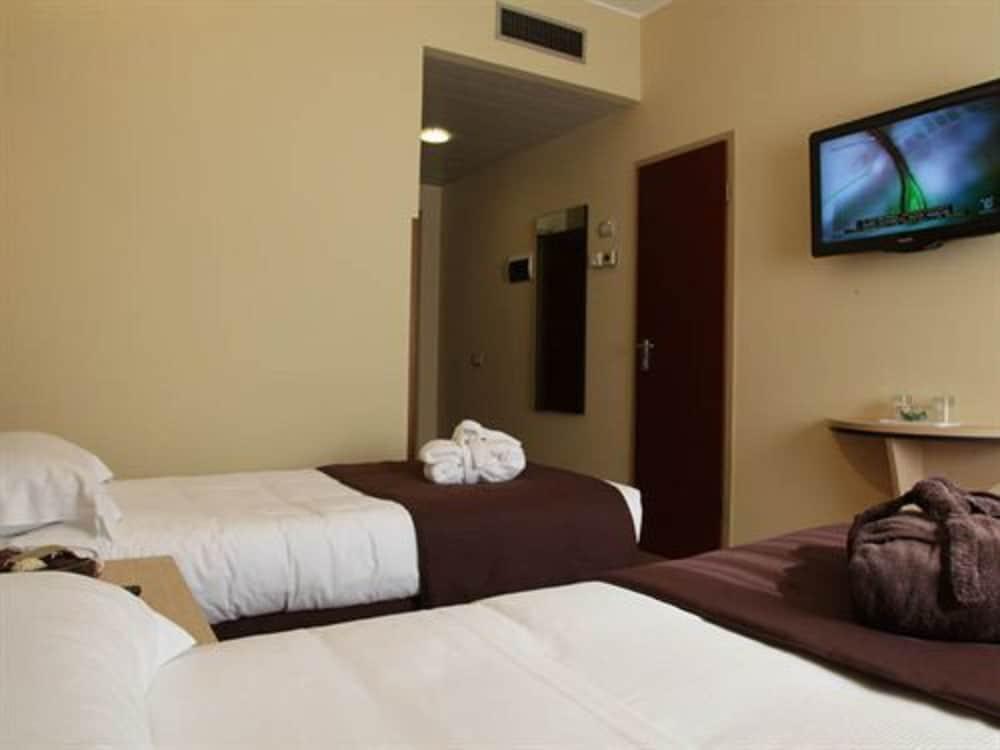 B&B Hotel Milano Portello Esterno foto