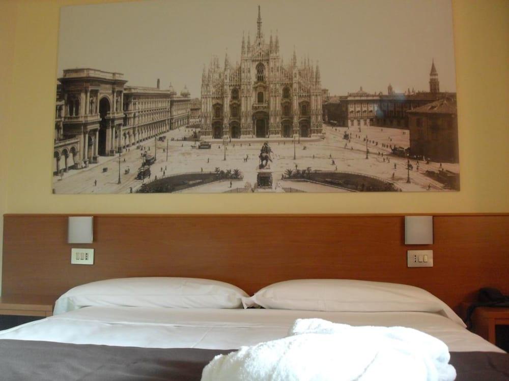 B&B Hotel Milano Portello Esterno foto
