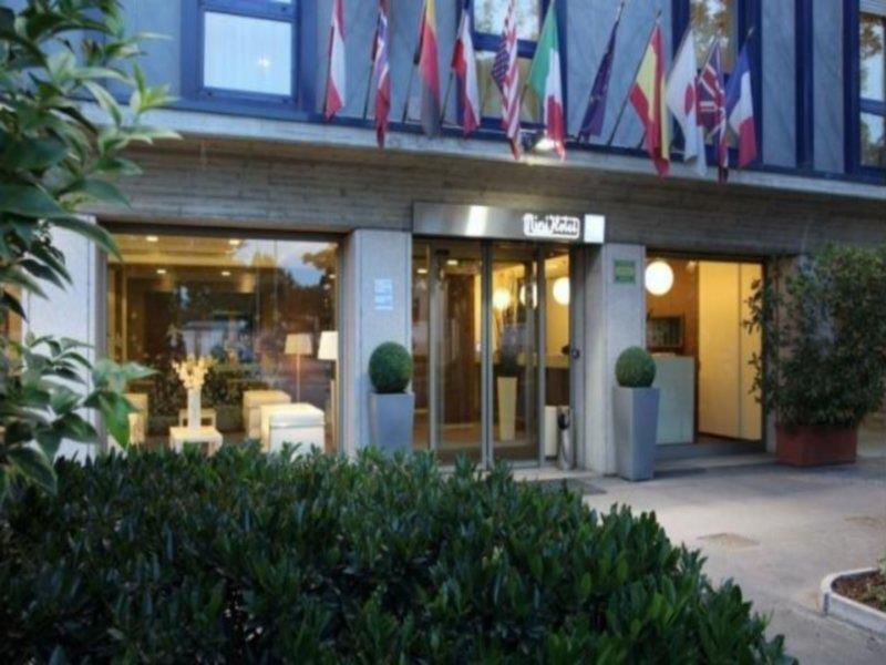 B&B Hotel Milano Portello Esterno foto
