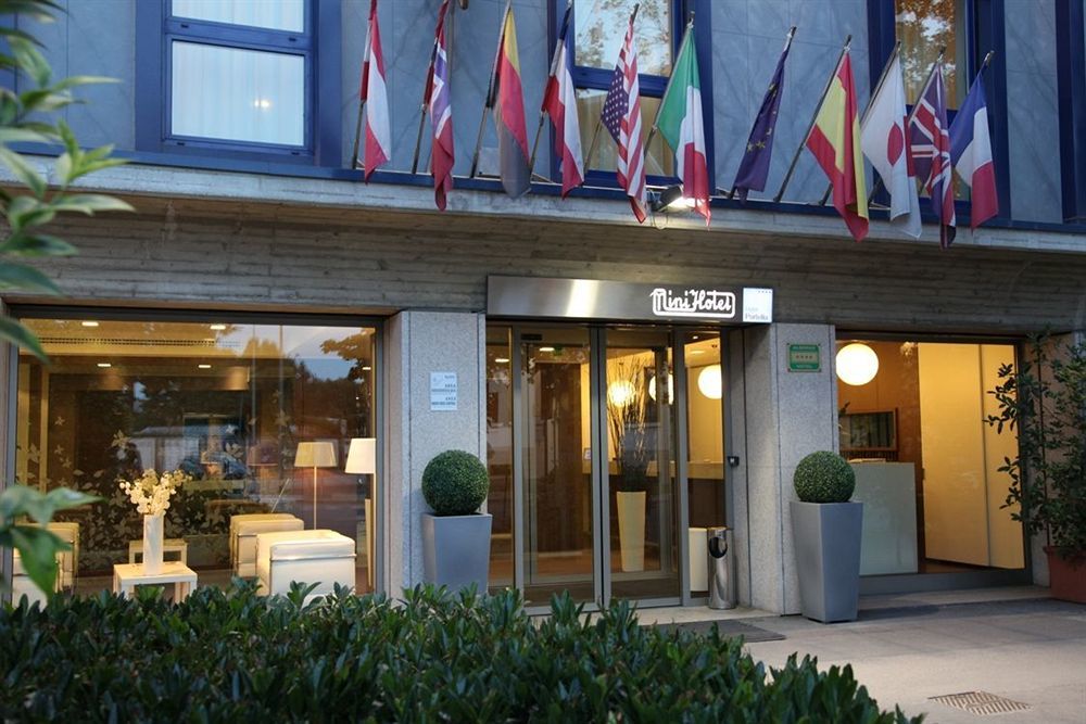 B&B Hotel Milano Portello Esterno foto